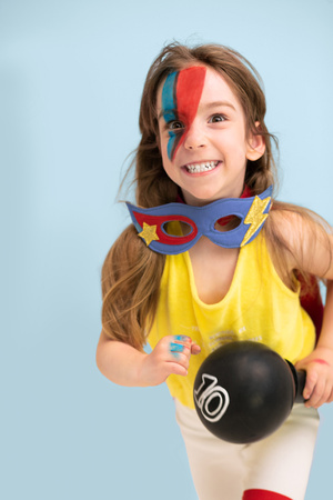 Kredki do malowania twarzy (1 op. / 12 szt.)