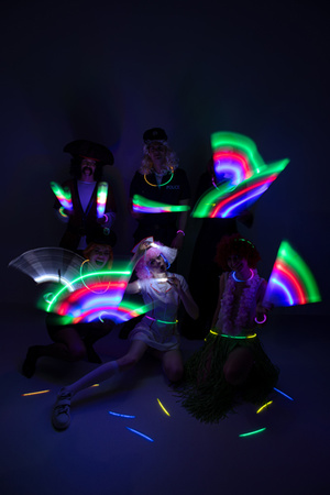 Pałeczki fluorescencyjne, mix kolorów, 20 cm, z łącznikami (1 op. / 100 szt.)