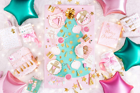 Girlanda papierowa Gwiazdy, złoty, 1,3m