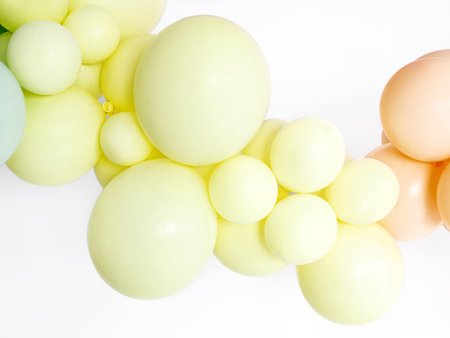 Balony Strong 23cm, Pastel Light Yellow (1 op. / 100 szt.)