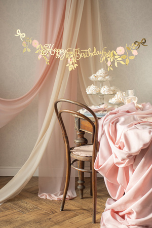Baner Happy Birthday Kwiaty, różowo-złoty, 1.3m