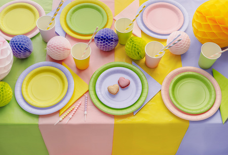 Talerzyki papierowe, żółty, 23cm (1 op. / 6 szt.)