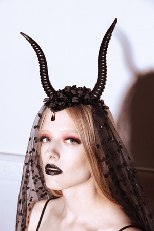 Opaska Rogi z tiulem, 30x76 cm, czarny