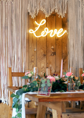 Neon LED - Love, biały, 61x27,4 cm