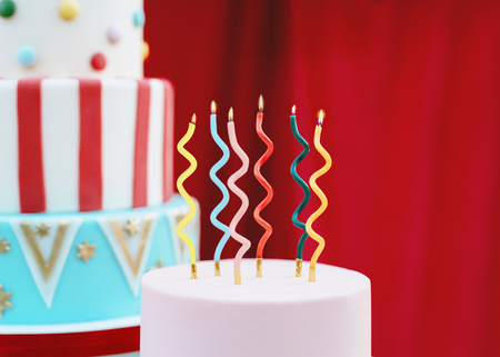 Świeczki urodzinowe zakręcone Tęcza, 14 cm, mix (1 op. / 12 szt.)